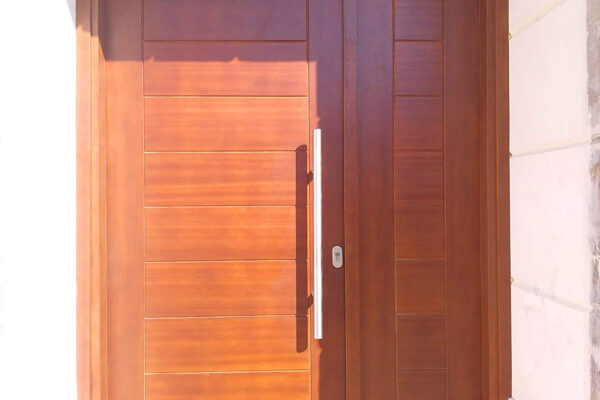 carpinteria puerta de entrada a medida talavera