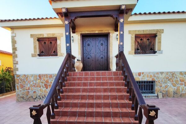 carpinteria puertas escaleras a medida el casar de escalona